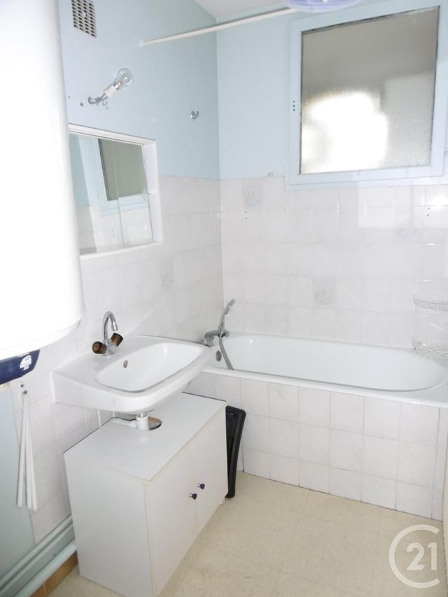 Appartement F4 à louer - 4 pièces - 67.0 m2 - BELFORT - 90 - FRANCHE-COMTE - Century 21 Agence Du Théâtre