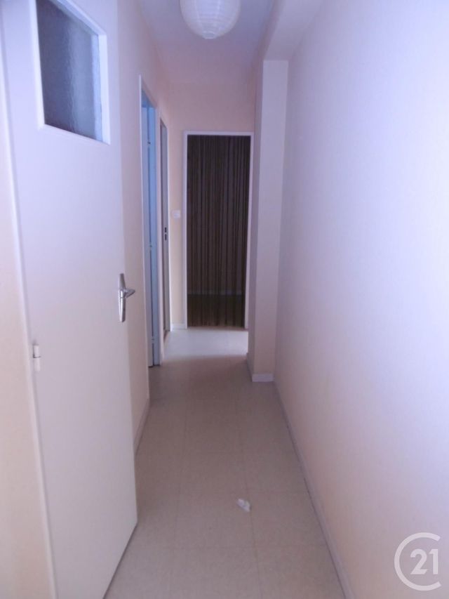 Appartement F4 à louer - 4 pièces - 67.0 m2 - BELFORT - 90 - FRANCHE-COMTE - Century 21 Agence Du Théâtre