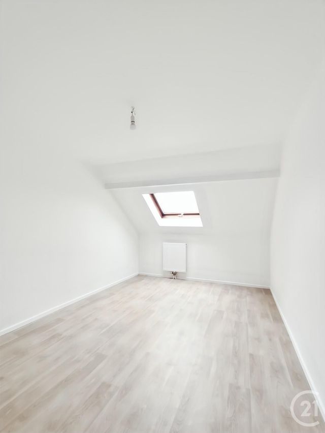 Appartement F6 à vendre - 6 pièces - 123.69 m2 - VALDOIE - 90 - FRANCHE-COMTE - Century 21 Agence Du Théâtre