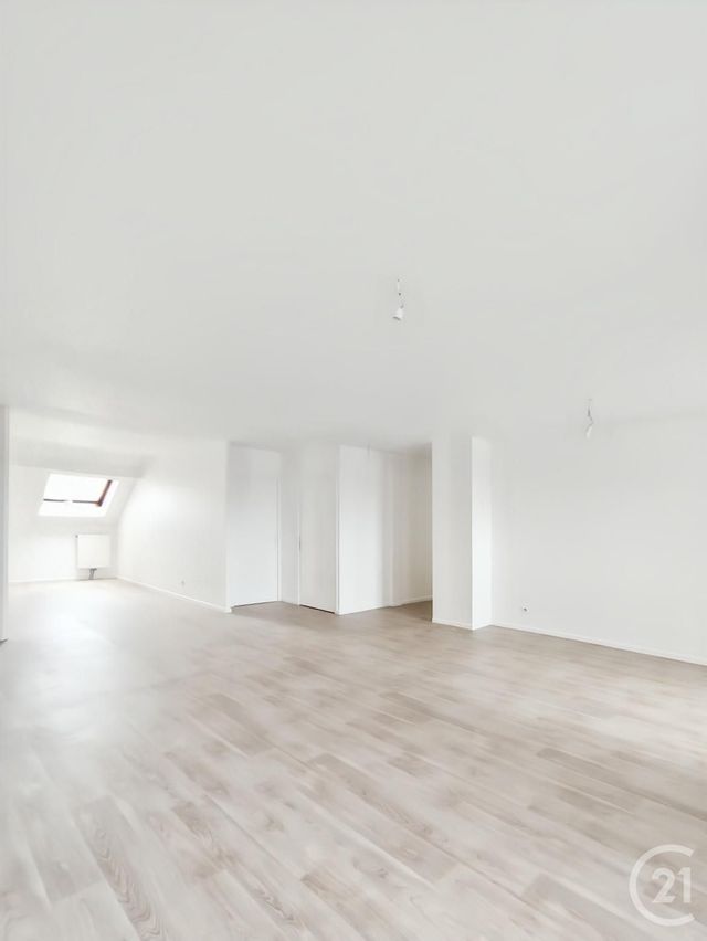 Appartement F6 à vendre - 6 pièces - 123.69 m2 - VALDOIE - 90 - FRANCHE-COMTE - Century 21 Agence Du Théâtre