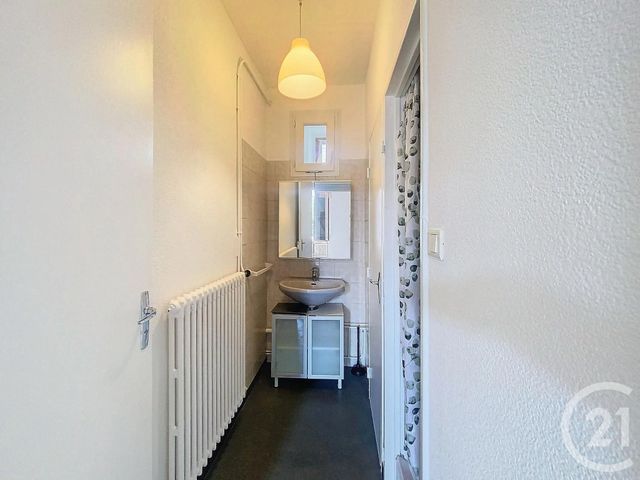 Afficher la photo en grand Appartement F2 à vendre - 2 pièces - 47.6 m2 - CRAVANCHE - 90 - FRANCHE-COMTE - Century 21 Agence Du Théâtre