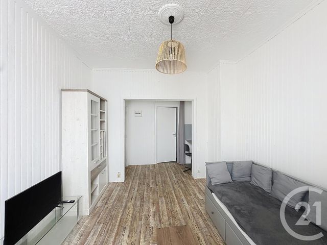 Afficher la photo en grand Appartement F2 à vendre - 2 pièces - 47.6 m2 - CRAVANCHE - 90 - FRANCHE-COMTE - Century 21 Agence Du Théâtre