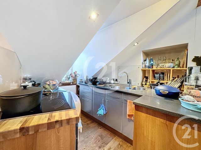 Appartement T4 à vendre - 3 pièces - 124.0 m2 - VALDOIE - 90 - FRANCHE-COMTE - Century 21 Agence Du Théâtre