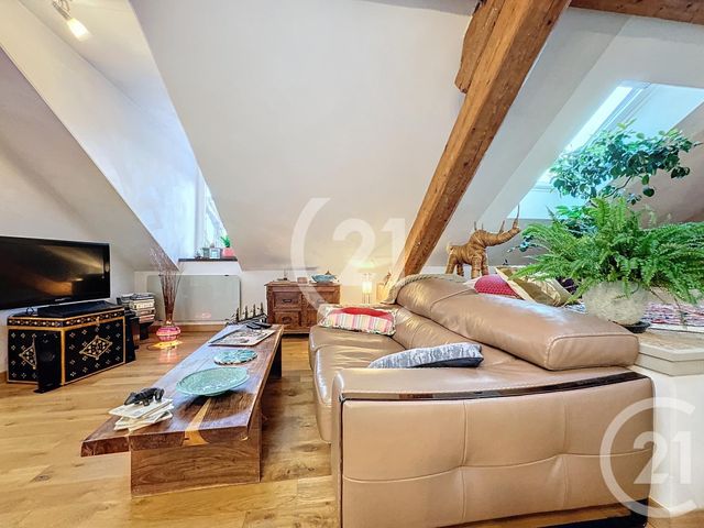 Appartement T4 à vendre - 3 pièces - 124.0 m2 - VALDOIE - 90 - FRANCHE-COMTE - Century 21 Agence Du Théâtre