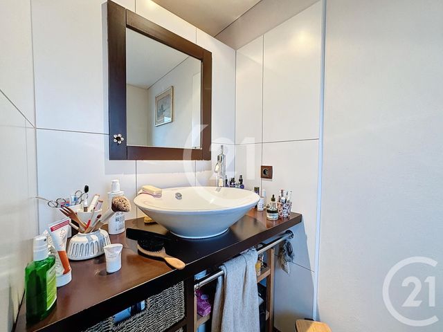 Appartement T4 à vendre - 3 pièces - 124.0 m2 - VALDOIE - 90 - FRANCHE-COMTE - Century 21 Agence Du Théâtre