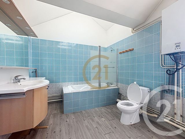 Appartement F3 à louer - 3 pièces - 73.0 m2 - BELFORT - 90 - FRANCHE-COMTE - Century 21 Agence Du Théâtre