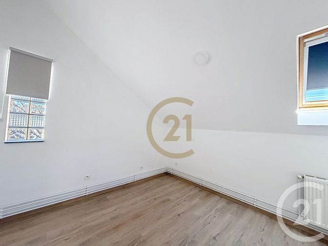 Appartement F3 à louer - 3 pièces - 73.0 m2 - BELFORT - 90 - FRANCHE-COMTE - Century 21 Agence Du Théâtre