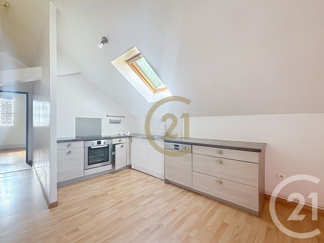 Appartement F3 à louer - 3 pièces - 73.0 m2 - BELFORT - 90 - FRANCHE-COMTE - Century 21 Agence Du Théâtre