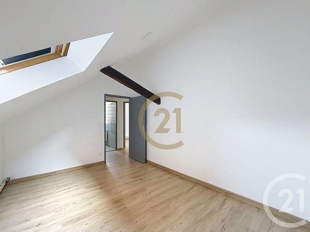 Appartement F3 à louer - 3 pièces - 73.0 m2 - BELFORT - 90 - FRANCHE-COMTE - Century 21 Agence Du Théâtre