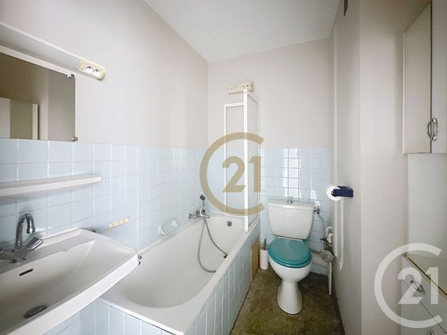 Appartement F1 à louer - 1 pièce - 30.0 m2 - BELFORT - 90 - FRANCHE-COMTE - Century 21 Agence Du Théâtre