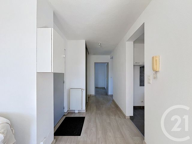 Appartement F4 à vendre - 3 pièces - 76.88 m2 - BELFORT - 90 - FRANCHE-COMTE - Century 21 Agence Du Théâtre