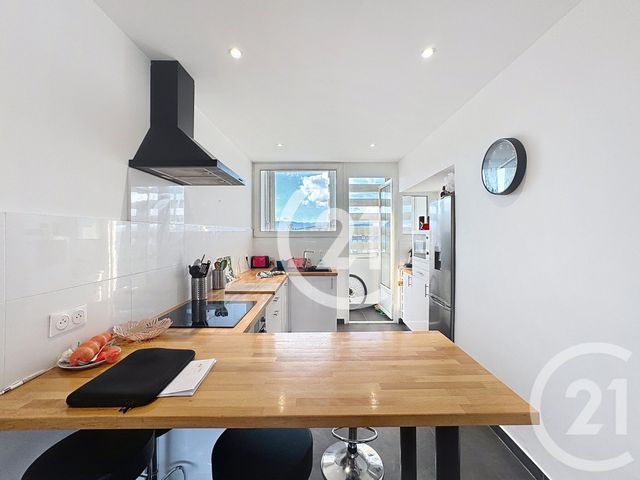 Appartement à vendre - 5 pièces - 88.15 m2 - BELFORT - 90 - FRANCHE-COMTE - Century 21 Agence Du Théâtre