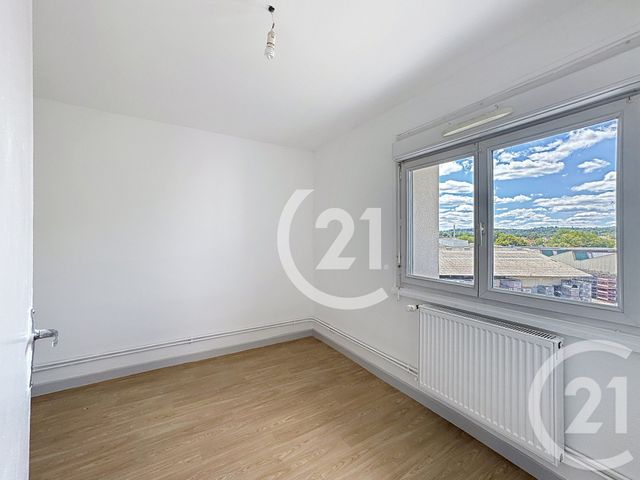 Afficher la photo en grand Appartement T4 à vendre - 4 pièces - 65.56 m2 - AUDINCOURT - 25 - FRANCHE-COMTE - Century 21 Agence Du Théâtre