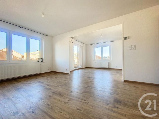 Appartement F4 à louer - 4 pièces - 78.49 m2 - BELFORT - 90 - FRANCHE-COMTE - Century 21 Agence Du Théâtre