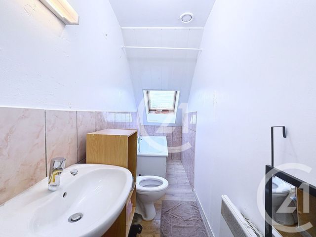 Appartement T2 à vendre - 2 pièces - 36.08 m2 - BELFORT - 90 - FRANCHE-COMTE - Century 21 Agence Du Théâtre