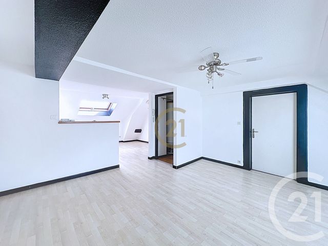 Appartement F3 à vendre - 3 pièces - 52.0 m2 - BEAUCOURT - 90 - FRANCHE-COMTE - Century 21 Agence Du Théâtre
