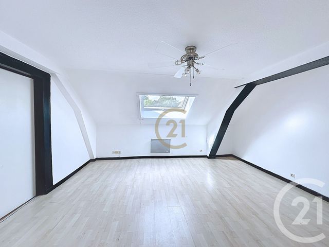 Appartement F3 à vendre - 3 pièces - 52.0 m2 - BEAUCOURT - 90 - FRANCHE-COMTE - Century 21 Agence Du Théâtre