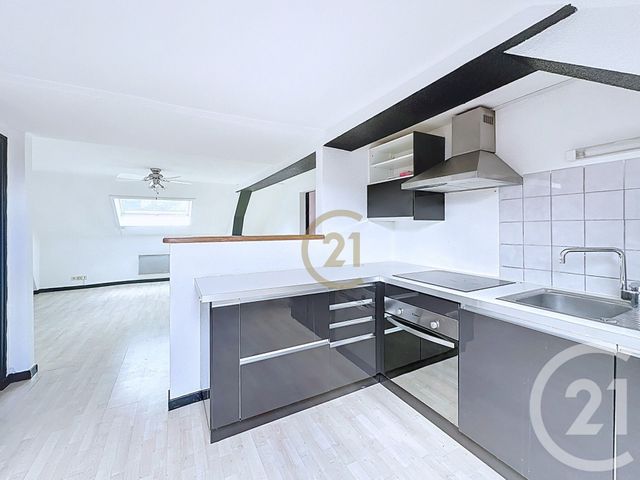 Appartement F3 à vendre - 3 pièces - 52.0 m2 - BEAUCOURT - 90 - FRANCHE-COMTE - Century 21 Agence Du Théâtre