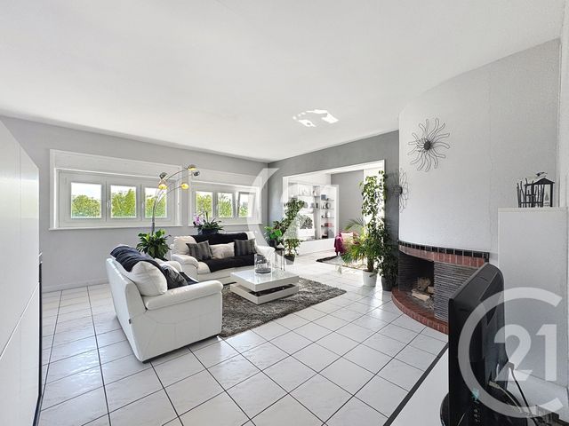 Afficher la photo en grand Appartement T5 à vendre - 5 pièces - 113.94 m2 - BELFORT - 90 - FRANCHE-COMTE - Century 21 Agence Du Théâtre
