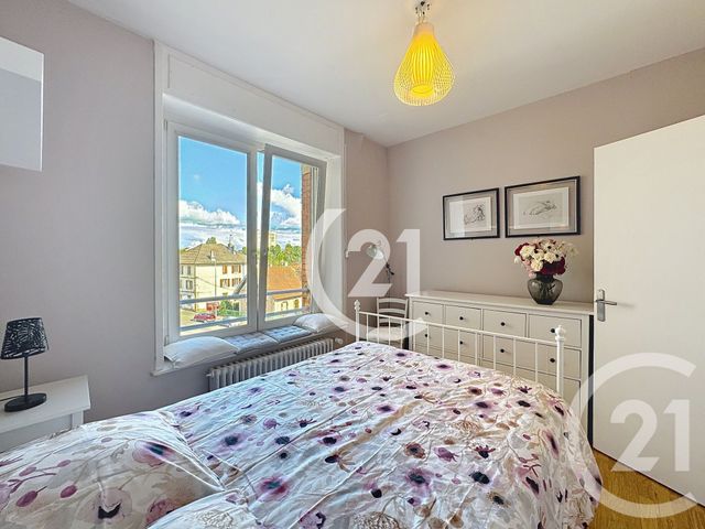 Afficher la photo en grand Appartement T5 à vendre - 5 pièces - 113.94 m2 - BELFORT - 90 - FRANCHE-COMTE - Century 21 Agence Du Théâtre