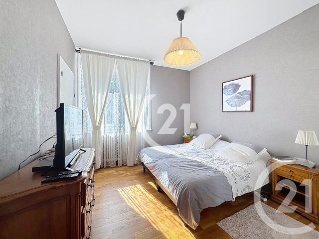 Afficher la photo en grand Appartement T5 à vendre - 5 pièces - 113.94 m2 - BELFORT - 90 - FRANCHE-COMTE - Century 21 Agence Du Théâtre