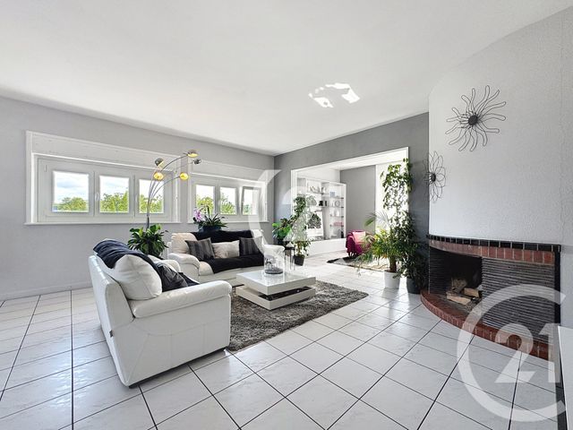 Appartement T5 à vendre - 5 pièces - 113.94 m2 - BELFORT - 90 - FRANCHE-COMTE - Century 21 Agence Du Théâtre