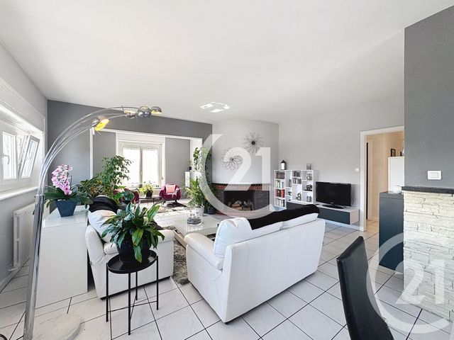 Afficher la photo en grand Appartement T5 à vendre - 5 pièces - 113.94 m2 - BELFORT - 90 - FRANCHE-COMTE - Century 21 Agence Du Théâtre