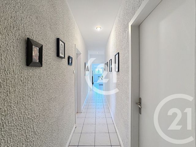 Afficher la photo en grand Appartement T5 à vendre - 5 pièces - 113.94 m2 - BELFORT - 90 - FRANCHE-COMTE - Century 21 Agence Du Théâtre