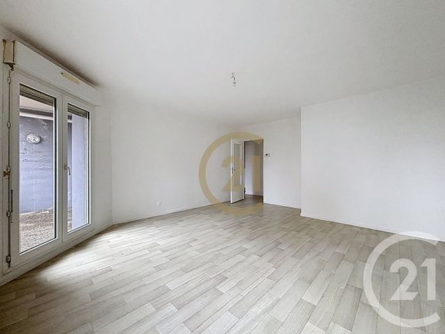 Appartement F5 à louer - 5 pièces - 95.75 m2 - BELFORT - 90 - FRANCHE-COMTE - Century 21 Agence Du Théâtre