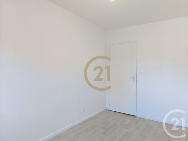 Appartement F5 à louer - 5 pièces - 95.75 m2 - BELFORT - 90 - FRANCHE-COMTE - Century 21 Agence Du Théâtre