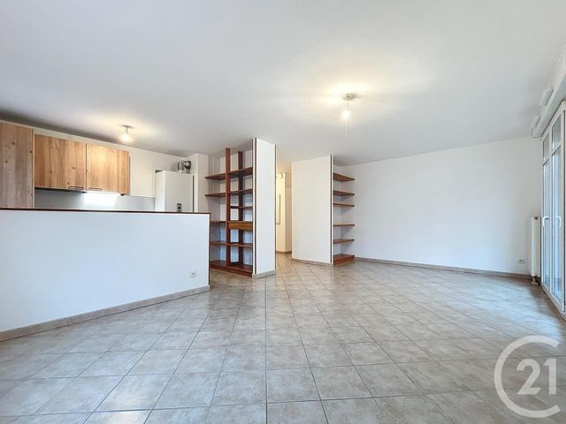 Appartement F4 à louer - 4 pièces - 83.0 m2 - BELFORT - 90 - FRANCHE-COMTE - Century 21 Agence Du Théâtre