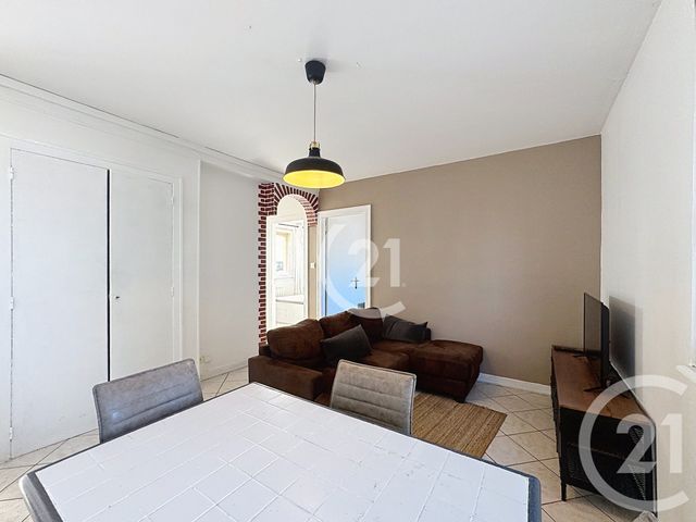 Appartement T3 à vendre - 3 pièces - 48.79 m2 - BELFORT - 90 - FRANCHE-COMTE - Century 21 Agence Du Théâtre