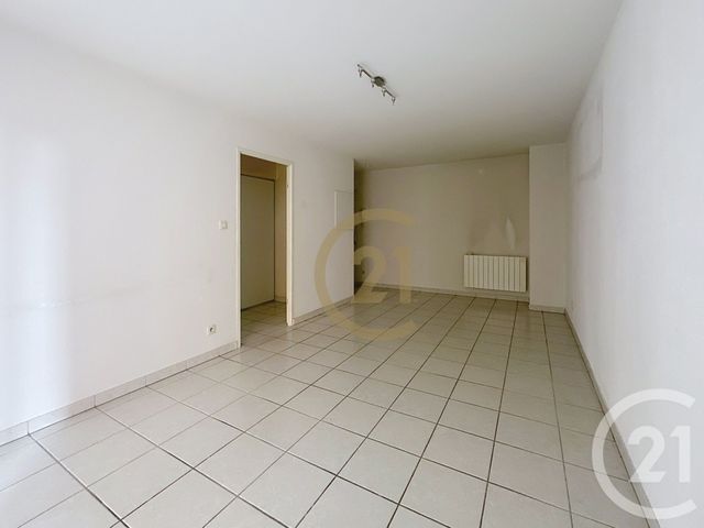 Afficher la photo en grand Appartement F3 à louer - 3 pièces - 62.44 m2 - BELFORT - 90 - FRANCHE-COMTE - Century 21 Agence Du Théâtre
