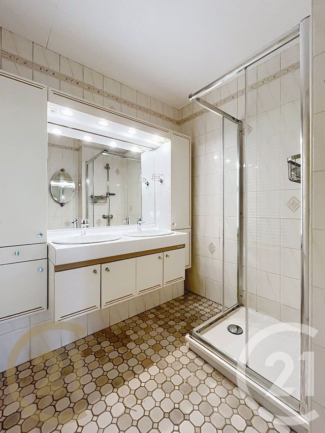 Appartement F3 à vendre - 3 pièces - 58.87 m2 - BELFORT - 90 - FRANCHE-COMTE - Century 21 Agence Du Théâtre