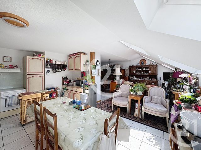 Afficher la photo en grand Appartement T5 à vendre - 5 pièces - 100.0 m2 - CRAVANCHE - 90 - FRANCHE-COMTE - Century 21 Agence Du Théâtre