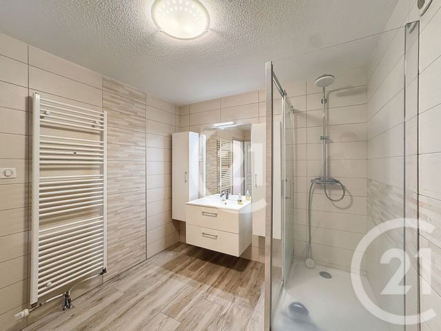 Appartement T5 à vendre - 5 pièces - 100.0 m2 - CRAVANCHE - 90 - FRANCHE-COMTE - Century 21 Agence Du Théâtre