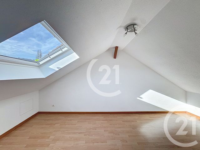 Appartement T5 à vendre - 5 pièces - 100.0 m2 - CRAVANCHE - 90 - FRANCHE-COMTE - Century 21 Agence Du Théâtre