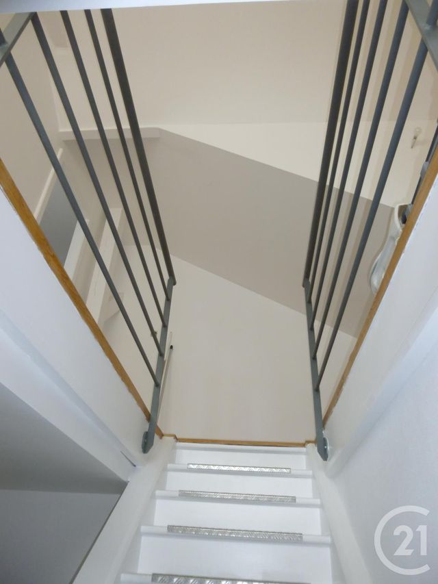 Appartement F3 à louer - 4 pièces - 109.5 m2 - BELFORT - 90 - FRANCHE-COMTE - Century 21 Agence Du Théâtre