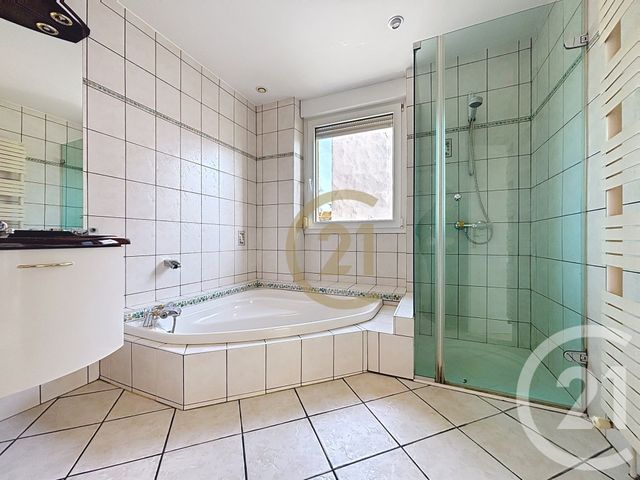 Appartement F3 à louer - 4 pièces - 109.5 m2 - BELFORT - 90 - FRANCHE-COMTE - Century 21 Agence Du Théâtre