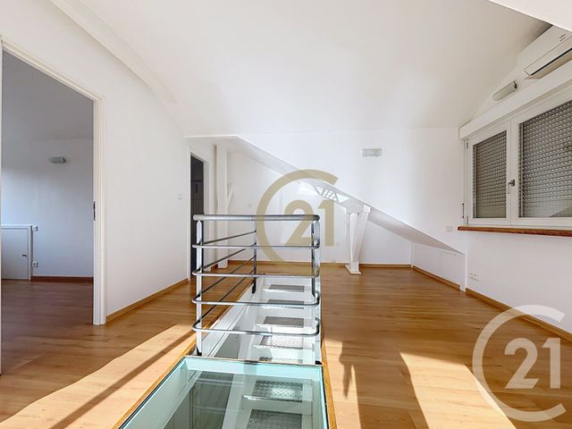 Appartement F3 à louer - 4 pièces - 109.5 m2 - BELFORT - 90 - FRANCHE-COMTE - Century 21 Agence Du Théâtre