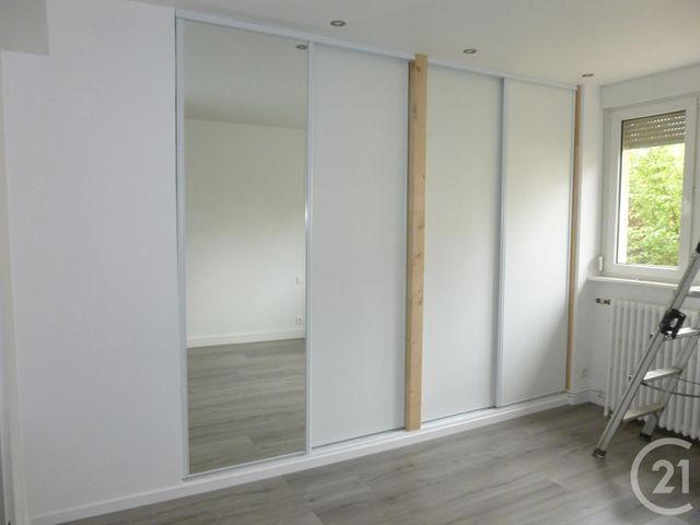 Appartement F3 à louer - 4 pièces - 109.5 m2 - BELFORT - 90 - FRANCHE-COMTE - Century 21 Agence Du Théâtre