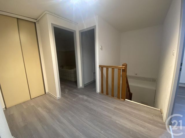 Appartement F3 à louer - 3 pièces - 76.0 m2 - DELLE - 90 - FRANCHE-COMTE - Century 21 Agence Du Théâtre