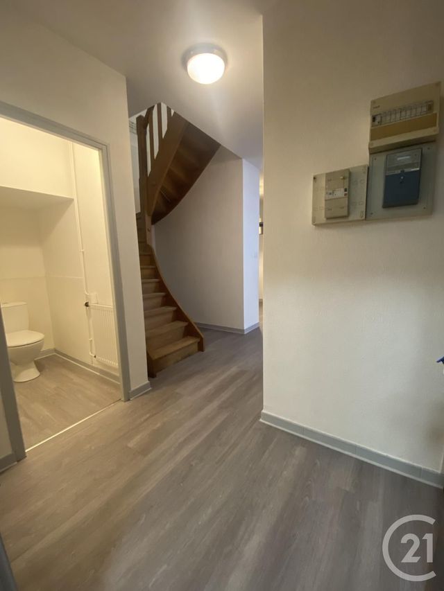 Appartement F3 à louer - 3 pièces - 76.0 m2 - DELLE - 90 - FRANCHE-COMTE - Century 21 Agence Du Théâtre