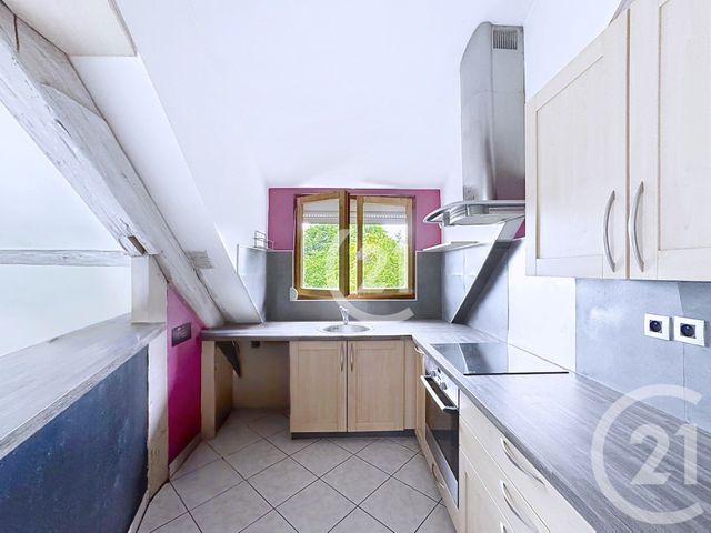 Appartement T3 à vendre - 3 pièces - 57.58 m2 - VIEUX CHARMONT - 25 - FRANCHE-COMTE - Century 21 Agence Du Théâtre