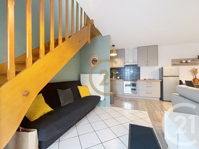 Appartement F2 à louer - 2 pièces - 45.68 m2 - BELFORT - 90 - FRANCHE-COMTE - Century 21 Agence Du Théâtre