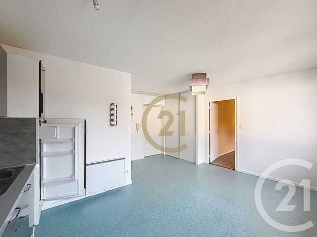 Appartement F2 à louer - 2 pièces - 33.0 m2 - BELFORT - 90 - FRANCHE-COMTE - Century 21 Agence Du Théâtre