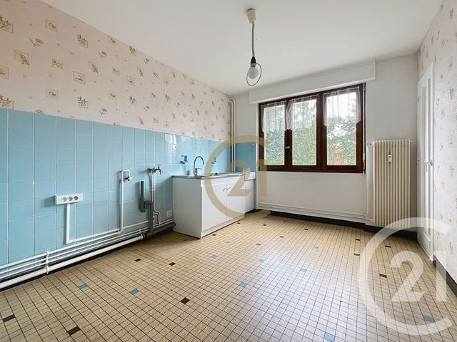 Appartement F3 à vendre - 3 pièces - 65.79 m2 - BELFORT - 90 - FRANCHE-COMTE - Century 21 Agence Du Théâtre