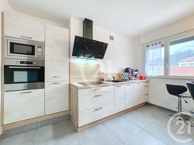 Appartement T4 à vendre - 3 pièces - 85.07 m2 - MONTBELIARD - 25 - FRANCHE-COMTE - Century 21 Agence Du Théâtre