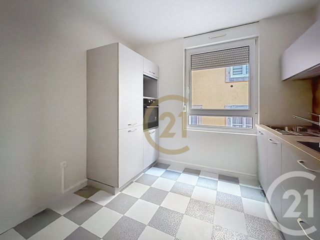 Appartement F2 à louer - 2 pièces - 54.9 m2 - BELFORT - 90 - FRANCHE-COMTE - Century 21 Agence Du Théâtre