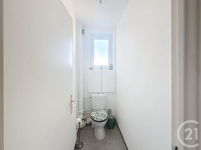 Appartement F5 à louer - 5 pièces - 92.92 m2 - BELFORT - 90 - FRANCHE-COMTE - Century 21 Agence Du Théâtre